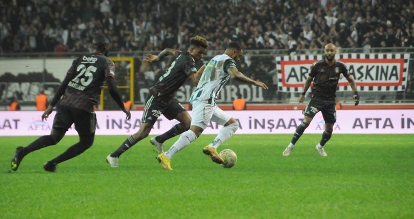 Ne Weghorst ne Fernandes! Dün akşam 2 yıldız şov yaptı Beşiktaş 3 hafta sonra 3 puanla tanıştı