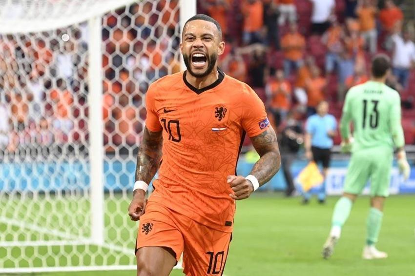 İşte Galatasaray'ın 'Yeni Sneijder'i'... Van Persie'ye 'Hey yedek' demiş ortalığı birbirine katmıştı
