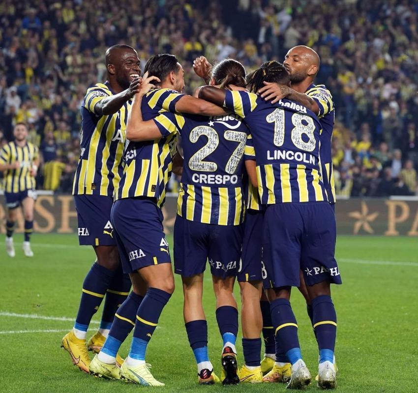 Fenerbahçe-Fatih Karagümrük maçında neler oldu neler! Rekorlarla dolu gece