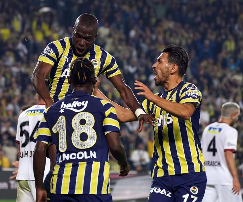Fenerbahçe-Fatih Karagümrük maçında neler oldu neler! Rekorlarla dolu gece