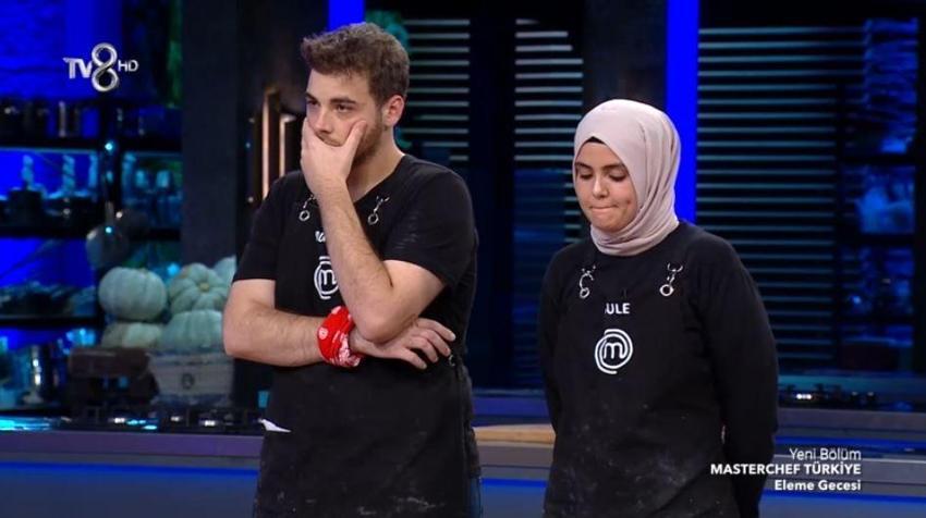 Masterchef Türkiye'de kim elendi? 9 Ekim 2022 Pazar Masterchef’e veda eden kim oldu? Masterchef Türkiye'de eleme gecesi! Mehmet şef elenen ismi açıkladı