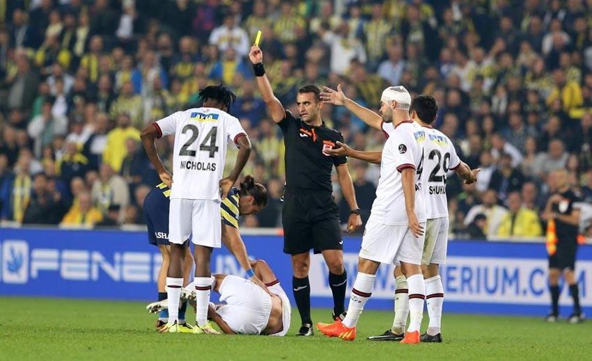Herkes alkış aldı 3 futbolcu hariç: İnat edip oynatırsan işte böyle ecel terleri dökersin