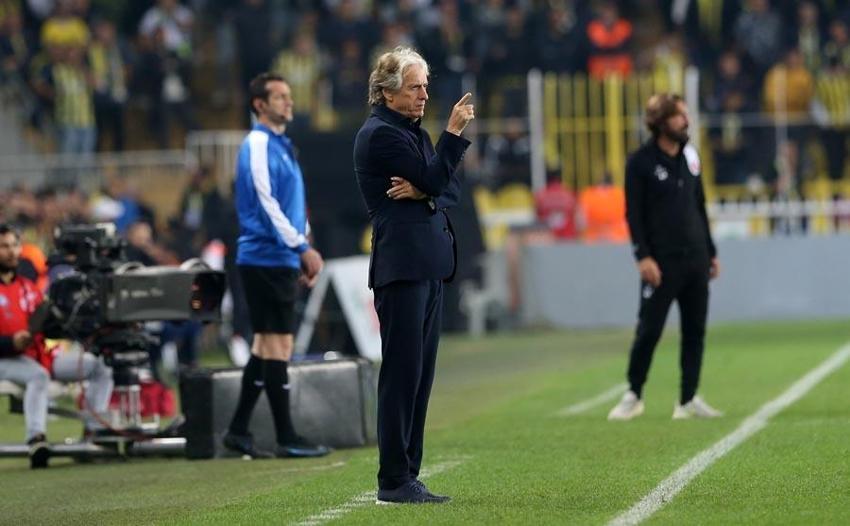 Herkes alkış aldı 3 futbolcu hariç: İnat edip oynatırsan işte böyle ecel terleri dökersin