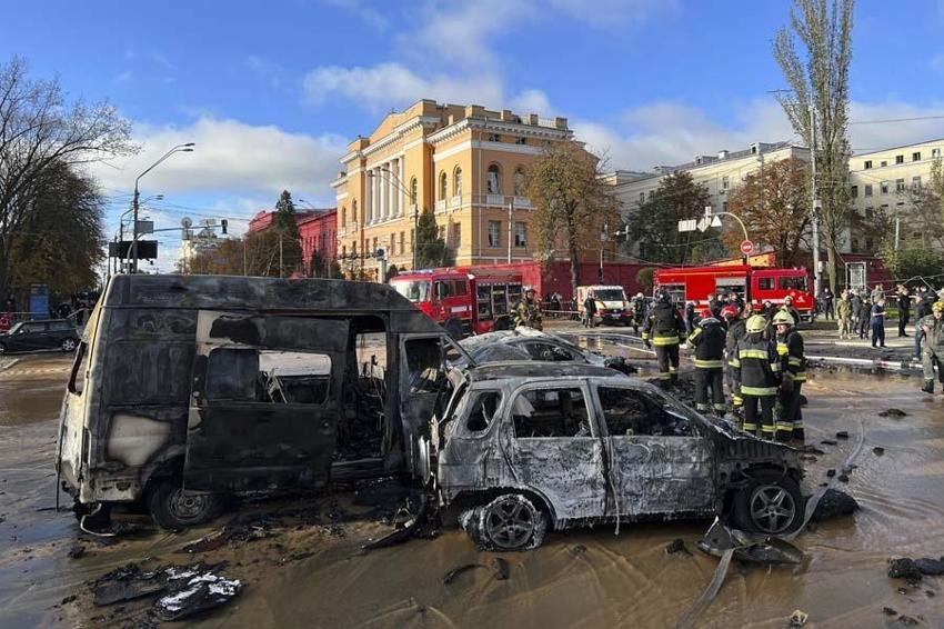 Ukrayna'nın başkenti Kiev'de peş peşe patlamalar! 8 ölü 24 yaralı...