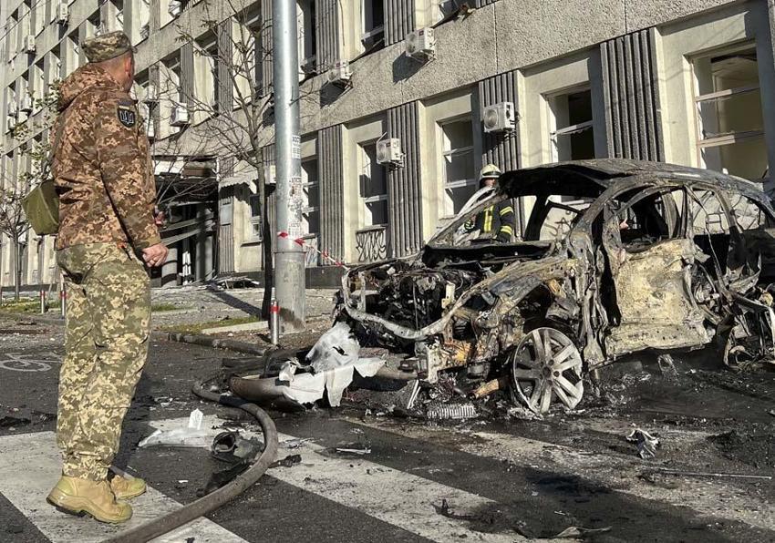 Ukrayna'nın başkenti Kiev'de peş peşe patlamalar! 8 ölü 24 yaralı...
