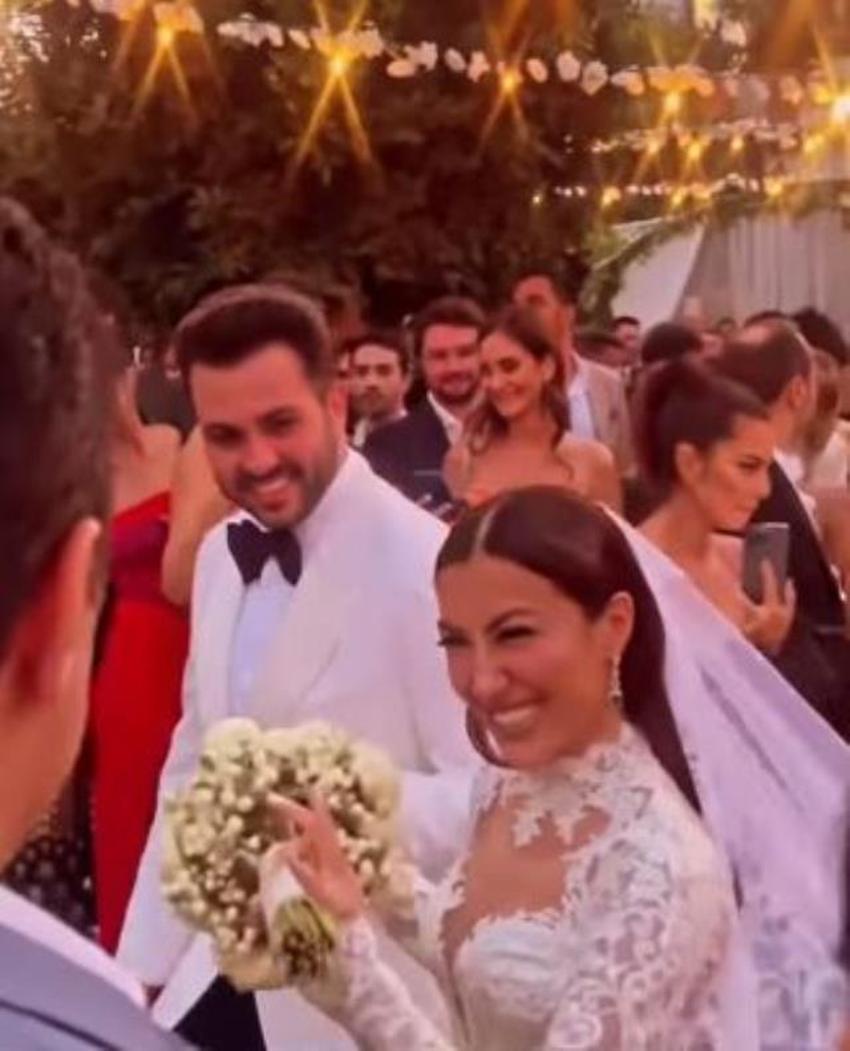 Sibel Can ve Hakan Ural'ın oğlu Engincan, Merve Kaya ile evlendi! Düğündeki tabak detayı...
