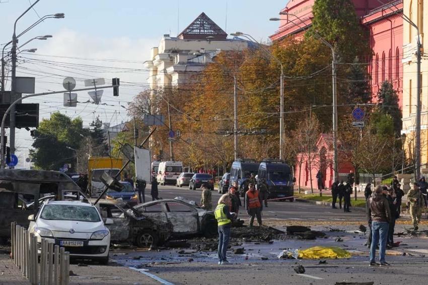 Ukrayna'nın başkenti Kiev'de peş peşe patlamalar! 8 ölü 24 yaralı...