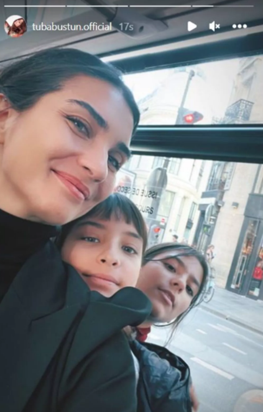 Tuba Büyüküstün ikiz kızları Toprak ve Maya'yı paylaştı! Yorum yağdı