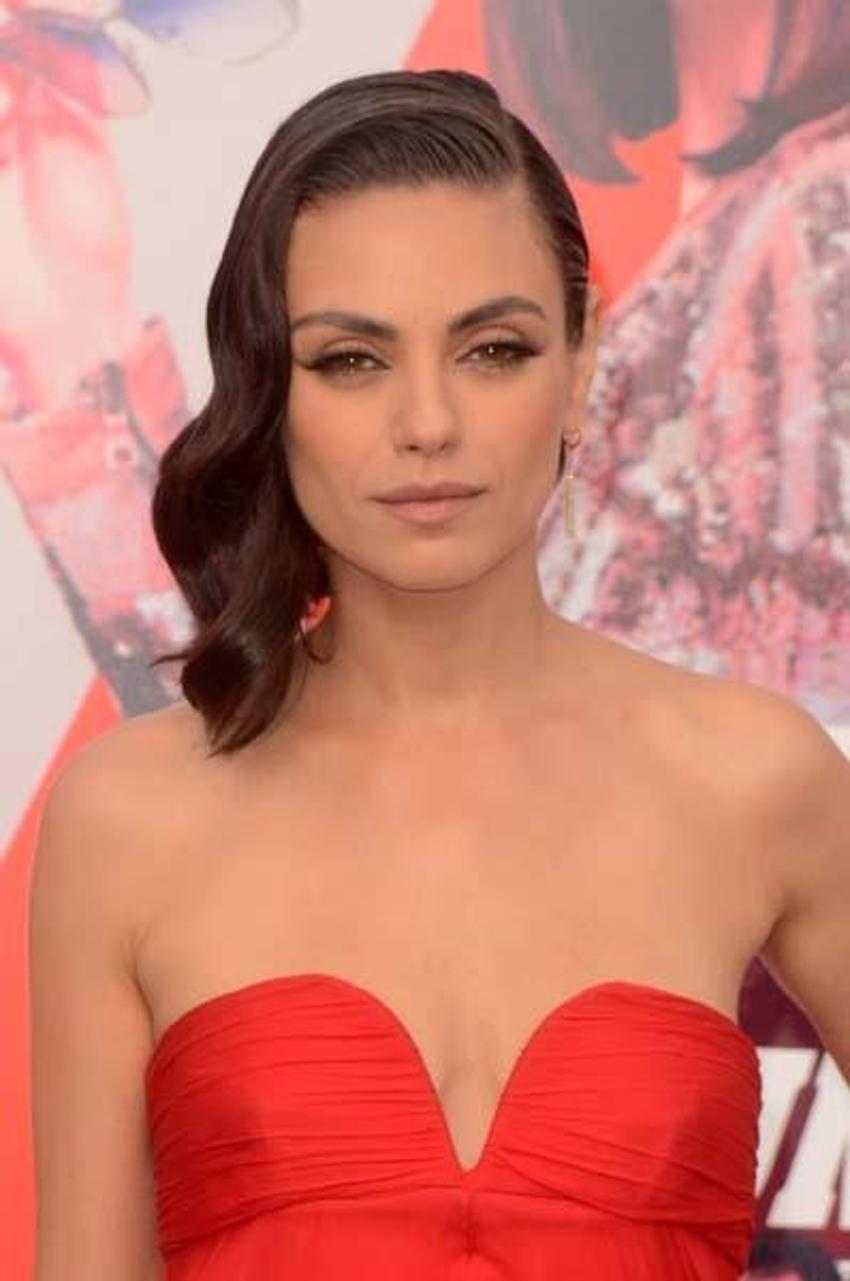 Mila Kunis'ten samimi itiraf: Rolü almak için yaşımı büyük söyledim
