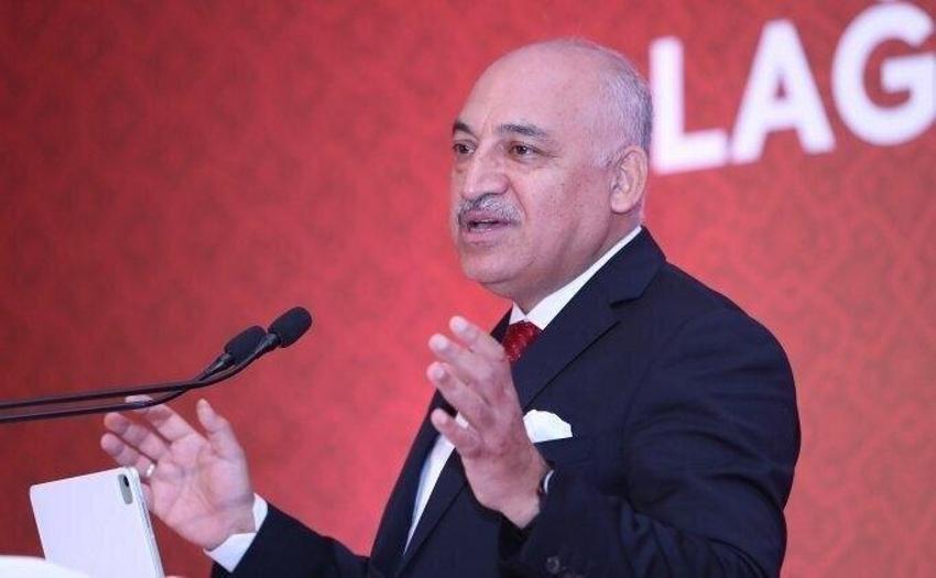 Mehmet Büyükekşi hem hakemlerden memnun hem VAR'dan