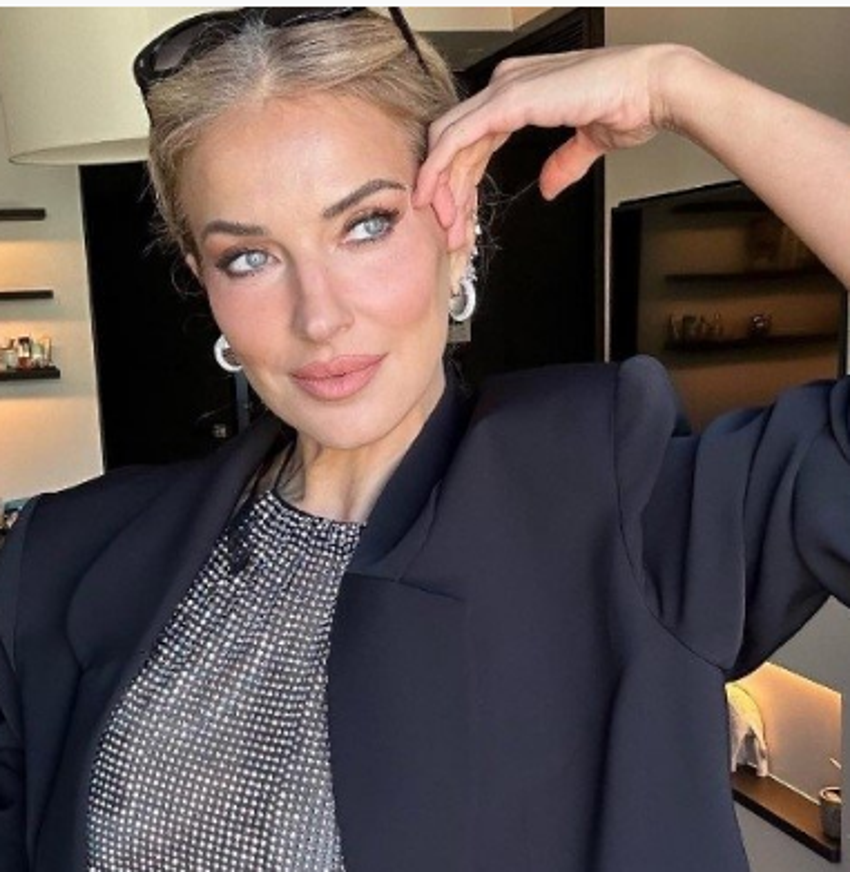 Burcu Esmersoy'un aylık kazancı dudak uçuklattı!