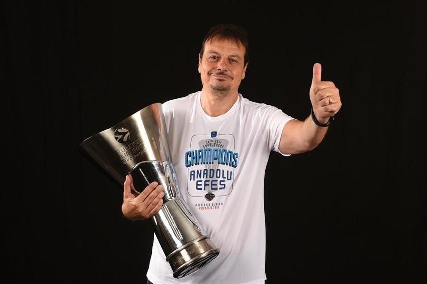 Sadece Galatasaray camiasını değil Ergin Ataman'ı bile çıldırttı! İcardi için olay sözler