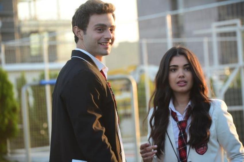 Bir set aşkı daha gerçek oldu! Bilal Yiğit Koçak ile Lizge Cömert aşk yaşamaya başladı