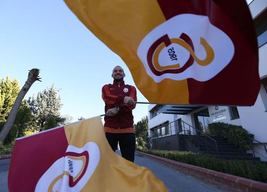 Wesley Sneijder'e sürpriz teklif! Galatasaray'dan takım arkadaşı davet etti...