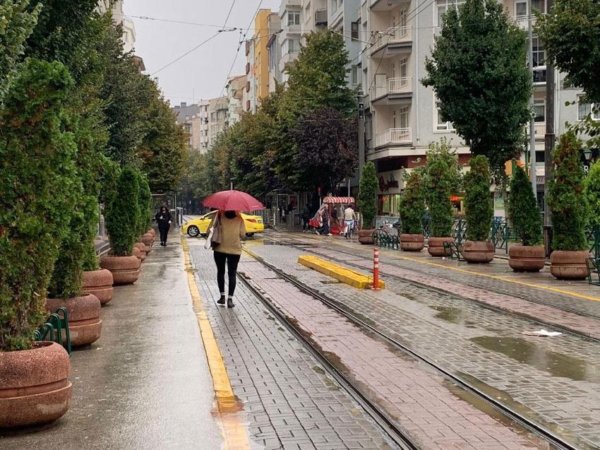 Kuvvetli yağış ve rüzgar ile ilgili son dakika uyarısı! Meteoroloji saat verip açıkladı: İstanbul ve Ankara’yı sert vuracak