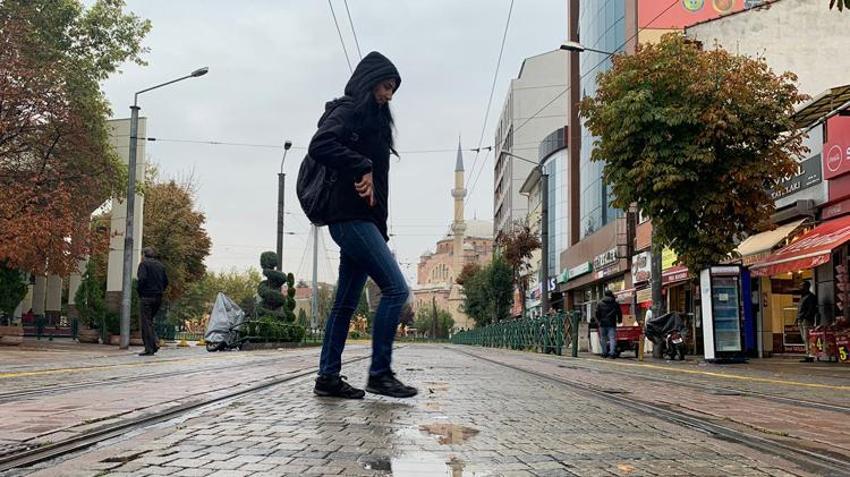 Kuvvetli yağış ve rüzgar ile ilgili son dakika uyarısı! Meteoroloji saat verip açıkladı: İstanbul ve Ankara’yı sert vuracak