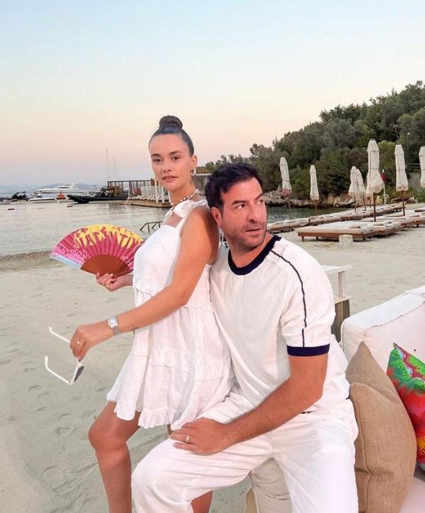Hande Soral: Hayatımızda yıl dönümümüzü unutturacak biri olduğu için mutluyum