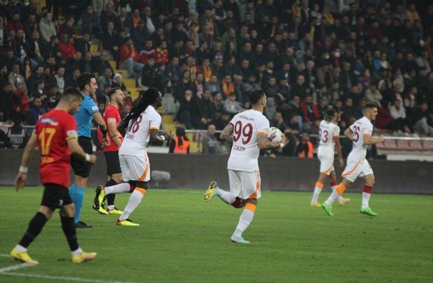 Galatasaray'da Okan Buruk depremi! Yeni teknik direktör bombasını patlattı