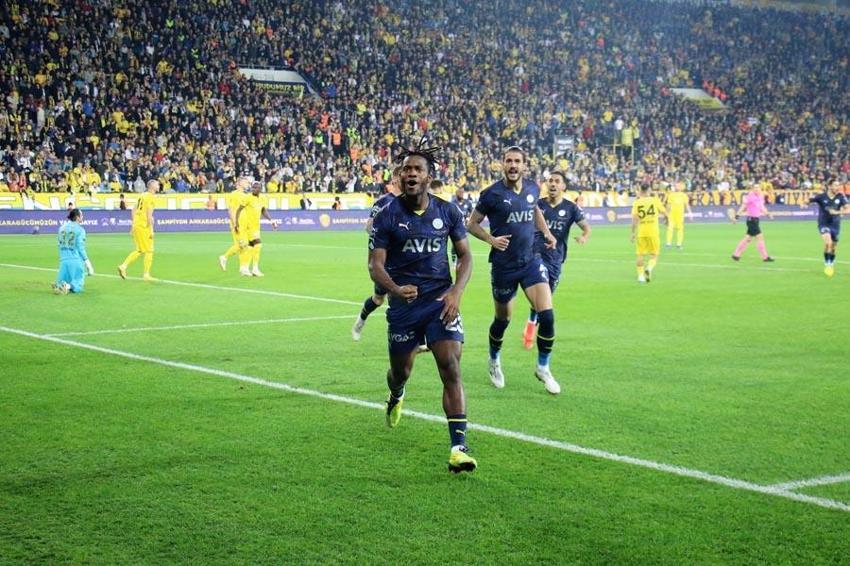 İrfan Can Kahveci dirsek attı sosyal medyada 'Mostafa Mohamed' isyanı çıktı!