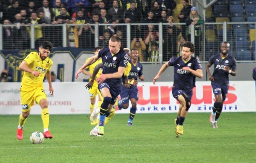 F.Bahçe maçından sonra Galatasaraylılardan Abdurrahim Albayrak'a tepki: Az daha bize transfer edecektin