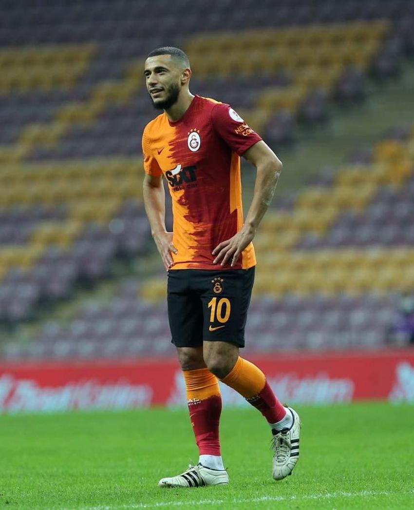 Galatasaray'da Belhanda krizi sürüyor! Faslı oyuncu FIFA'ya şikayet etmişti...