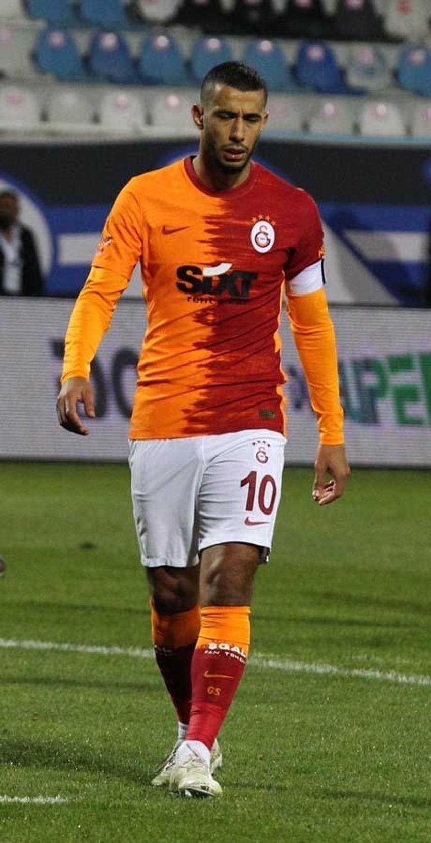 Galatasaray'da Belhanda krizi sürüyor! Faslı oyuncu FIFA'ya şikayet etmişti...
