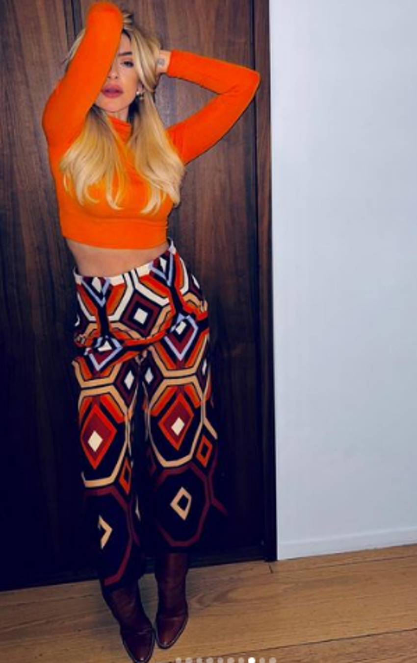 Hadise Londra pozlarıyla sosyal medyayı salladı!