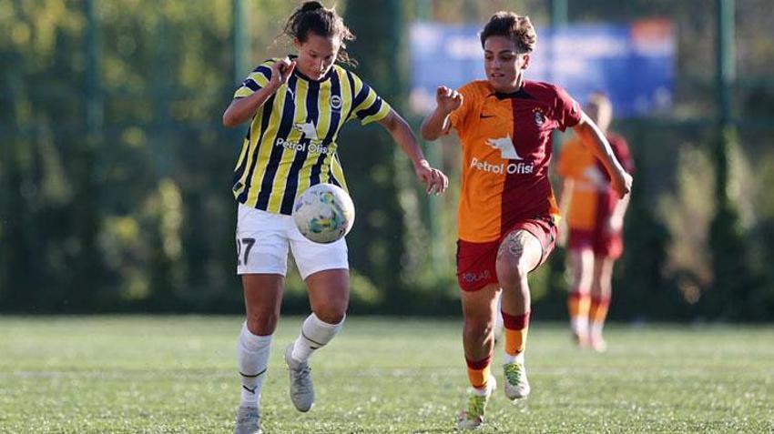 Kadın Futbol Süper Ligi'ndeki derbi nefesleri kesti! Fenerbahçe Petrol Ofisi - Galatasaray Petrol Ofisi: 2-3