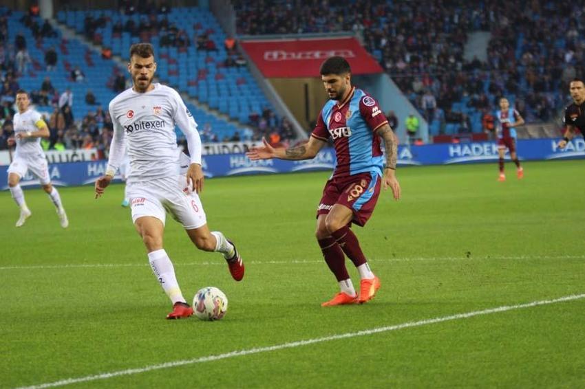 Trabzonspor - Sivasspor  maçında 3 puan tek golle geldi
