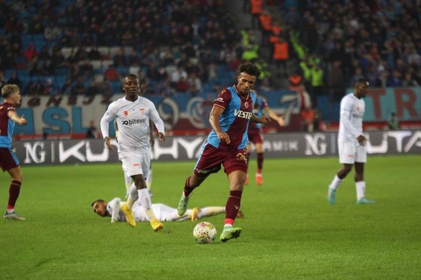Trabzonspor - Sivasspor  maçında 3 puan tek golle geldi