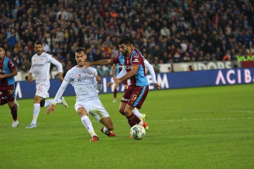 Trabzonspor - Sivasspor  maçında 3 puan tek golle geldi