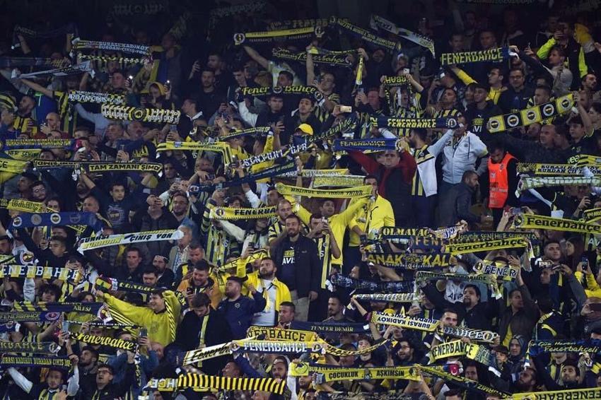 Kadıköy'deki kritik maçta Fenerbahçe, Başakşehir'i tek golle geçti