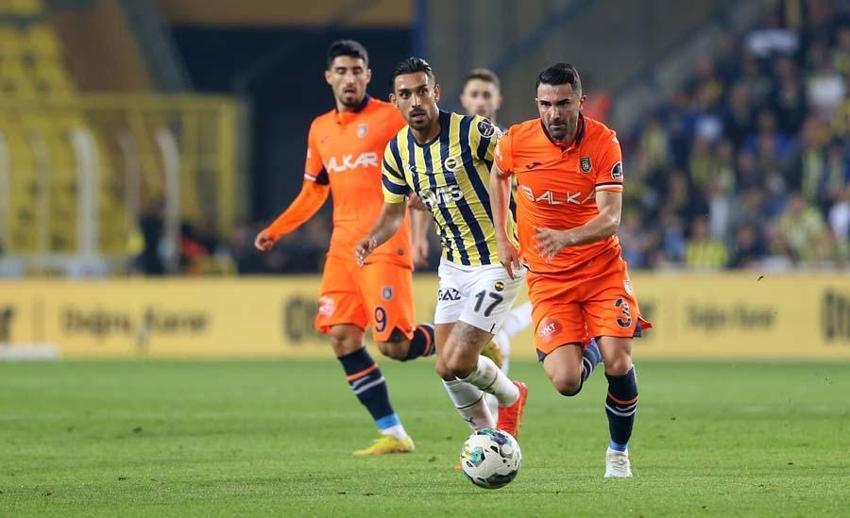 Kadıköy'deki kritik maçta Fenerbahçe, Başakşehir'i tek golle geçti