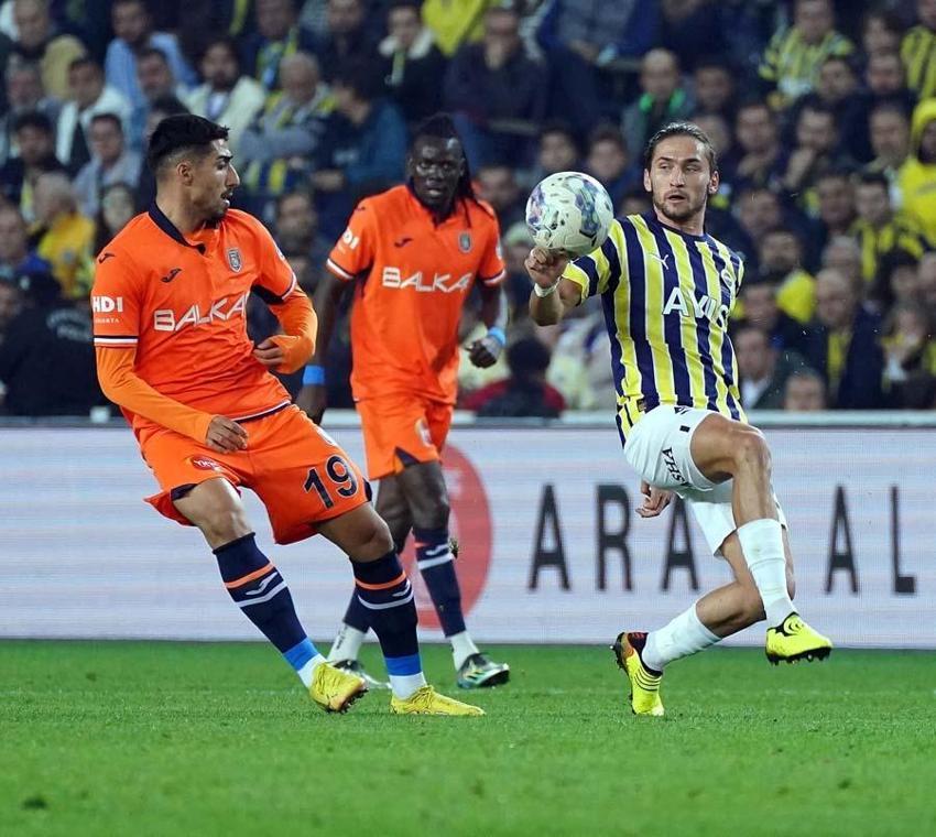 Kadıköy'deki kritik maçta Fenerbahçe, Başakşehir'i tek golle geçti