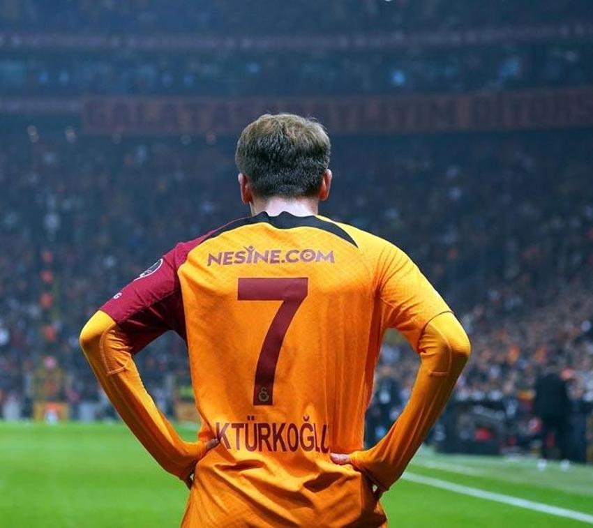 Geçen sezon Ali Koç hoparlörle yapmıştı! Erden Timur'dan şok karar...