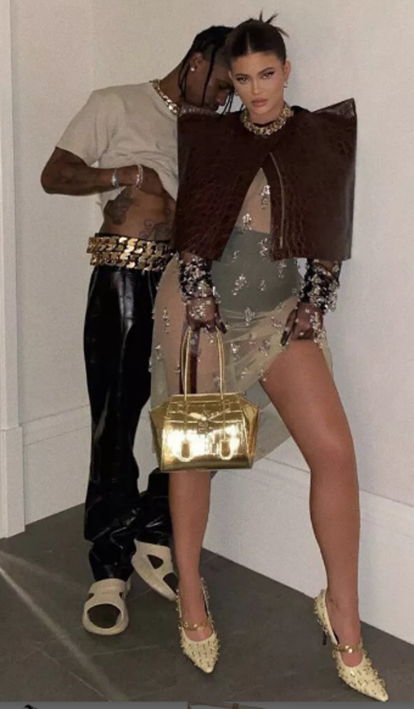 Travis Scott, Kylie Jenner'ı aldattı mı? Videolar ortaya çıktı