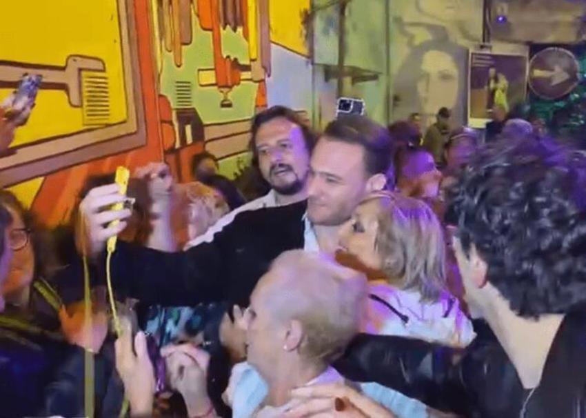 Kerem Bürsin'e sevgi seli!