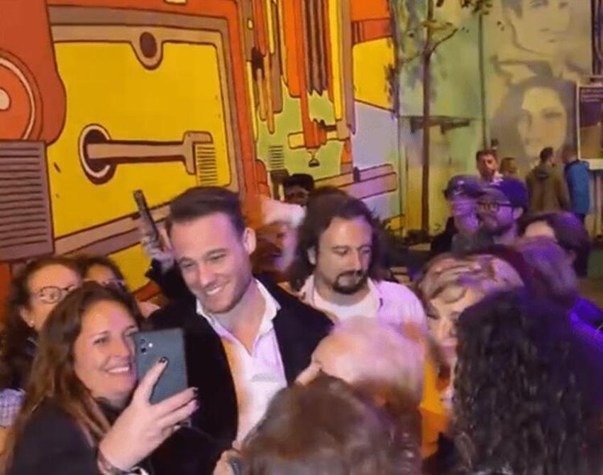 Kerem Bürsin'e sevgi seli!