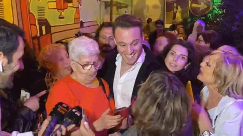 Kerem Bürsin'e sevgi seli!