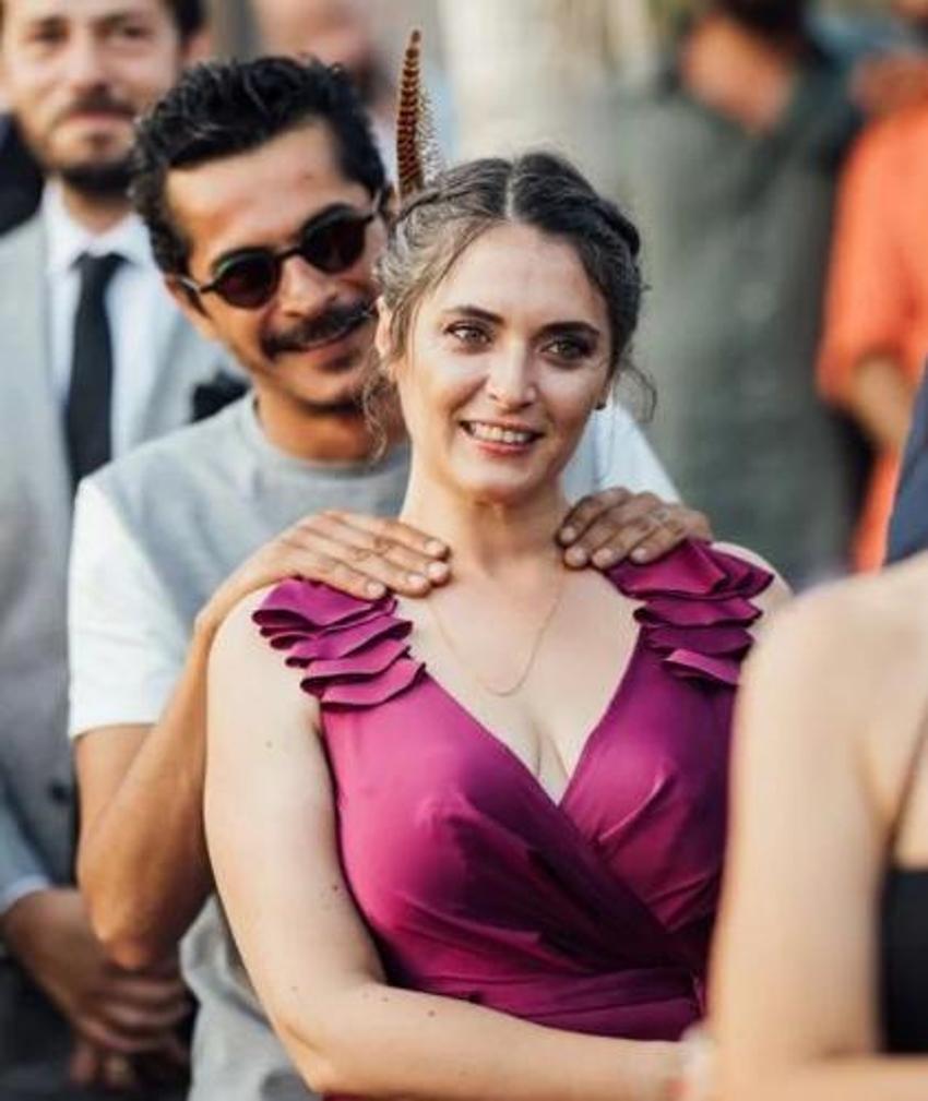 Aslıhan Gürbüz ile İsmail Hacıoğlu aşka geldi!