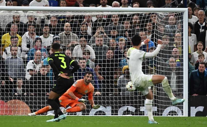 UEFA Şampiyonlar Ligi'nde tarihi gece! Barcelona ve Atletico Madrid için dramatik son...