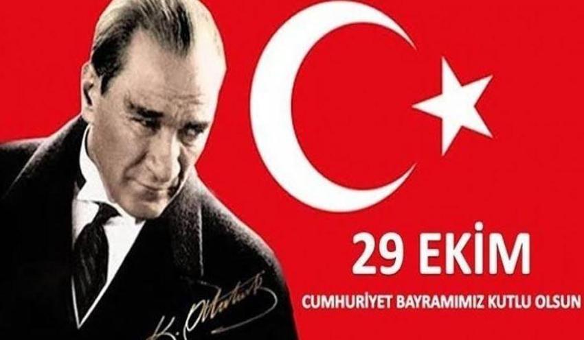Ünlülerin 29 Ekim Cumhuriyet Bayramı paylaşımları