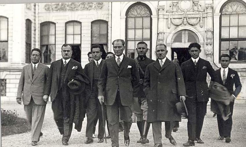 Cumhuriyet fikri nasıl doğdu? Atatürk’ün sırrı neydi? Cumhuriyet nasıl ilan edildi? 