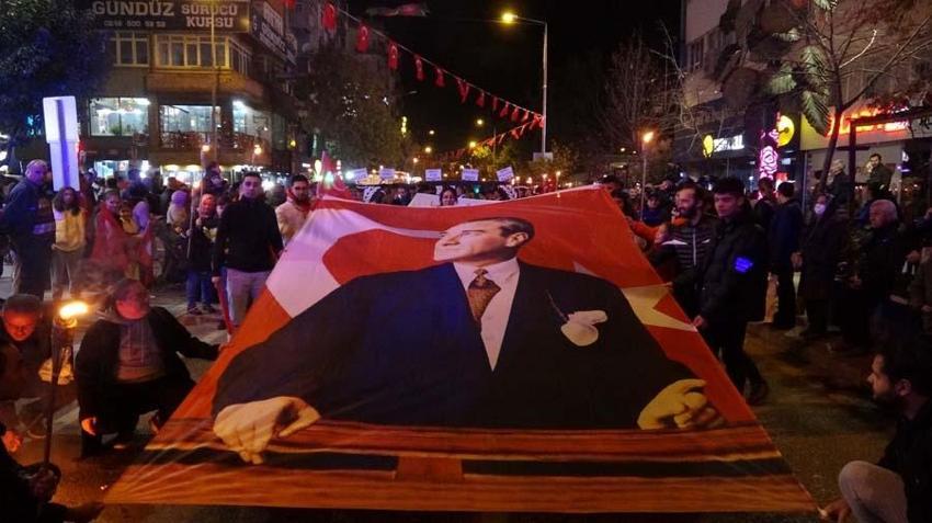 Cumhuriyet'in 99'uncu yılı tüm Türkiye'de coşkuyla kutlandı