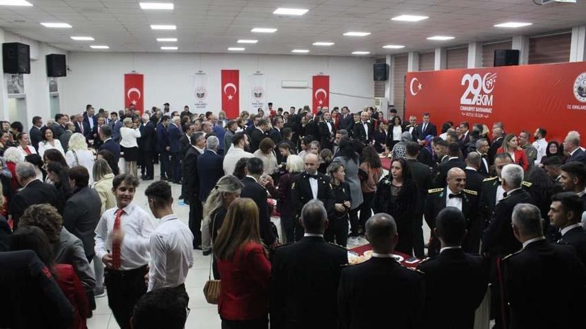 Cumhuriyet'in 99'uncu yılı tüm Türkiye'de coşkuyla kutlandı