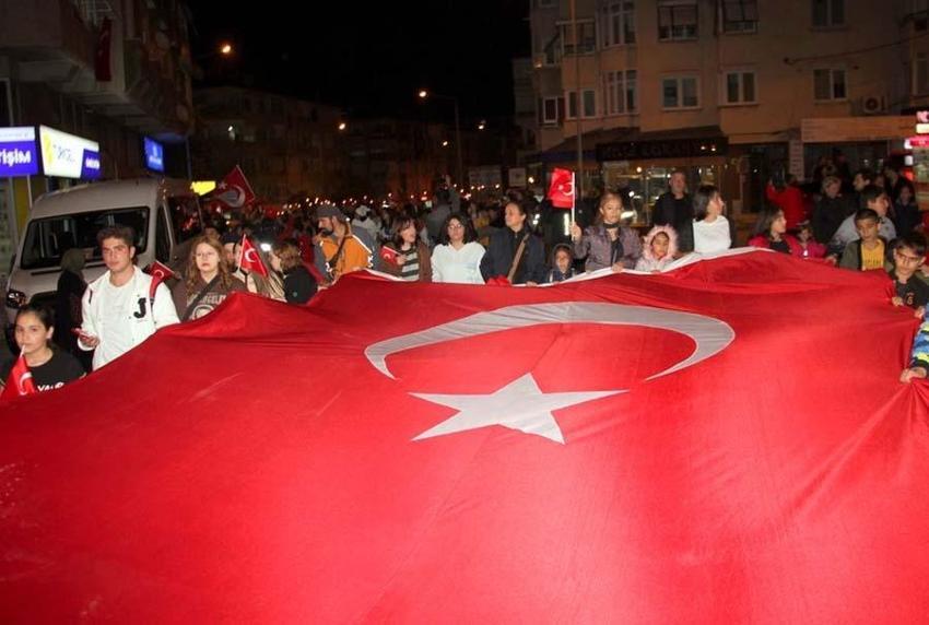 Cumhuriyet'in 99'uncu yılı tüm Türkiye'de coşkuyla kutlandı