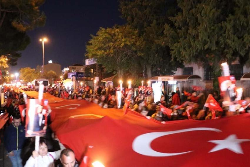 Cumhuriyet'in 99'uncu yılı tüm Türkiye'de coşkuyla kutlandı