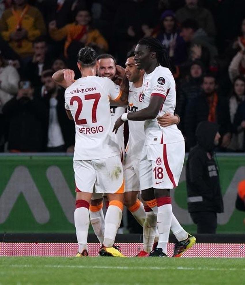 Galatasaray'da daha sezon bitmeden ilk ayrılık! 6 milyon euro'luk maaşı kabul etti