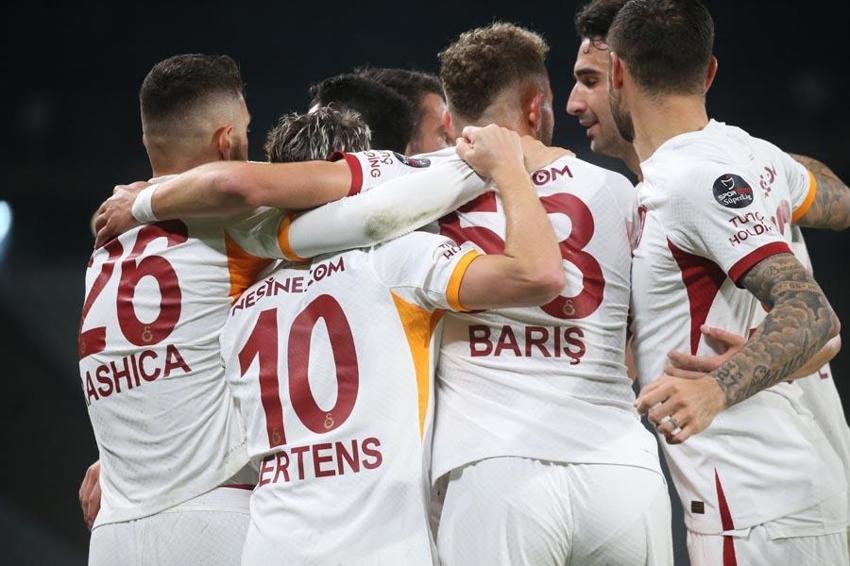 Dursun Özbek Okan Buruk'la yollarını ayıracak listesindeki iki teknik adamla masaya oturacak