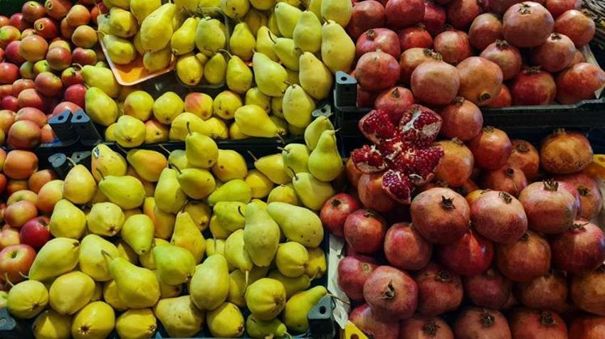 Meyve ve sebzeler tezgahları şenlendirdi! Fiyatlar düşüşe geçti